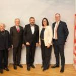 [site:name] - [node:title]